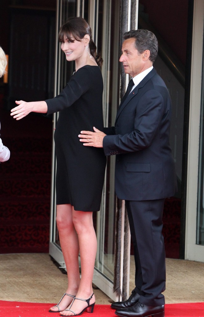 Photo:  Carla Bruni and Nicolas Sarkozy 04